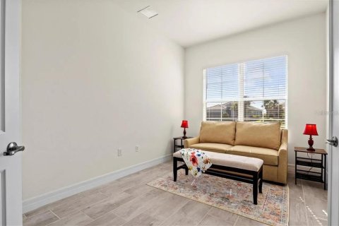 House in Port Charlotte, Florida 4 bedrooms, 220.55 sq.m. № 2166778 - photo 7