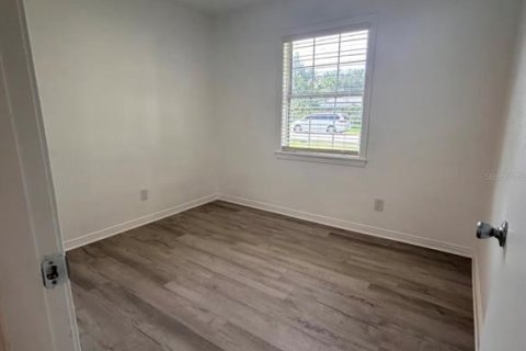 Villa ou maison à louer à Sarasota, Floride: 3 chambres, 84.54 m2 № 2400996 - photo 8