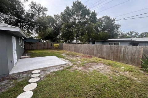 Villa ou maison à louer à Sarasota, Floride: 3 chambres, 84.54 m2 № 2400996 - photo 4