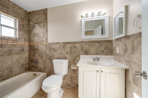 Villa ou maison à vendre à West Palm Beach, Floride: 3 chambres, 176.89 m2 № 2026671 - photo 13