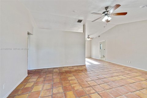 Villa ou maison à vendre à West Palm Beach, Floride: 3 chambres, 176.89 m2 № 2026671 - photo 5