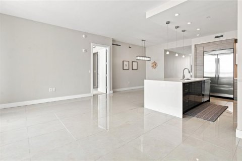 Copropriété à vendre à Sarasota, Floride: 2 chambres, 164.44 m2 № 2314314 - photo 26