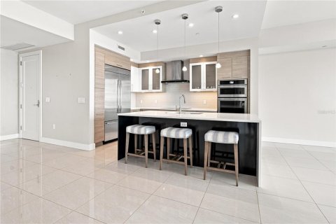 Copropriété à vendre à Sarasota, Floride: 2 chambres, 164.44 m2 № 2314314 - photo 13