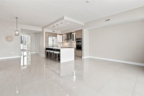 Copropriété à vendre à Sarasota, Floride: 2 chambres, 164.44 m2 № 2314314 - photo 25