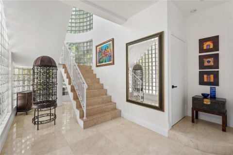 Casa en alquiler en Miami Beach, Florida, 4 dormitorios, 431.53 m2 № 2066861 - foto 26