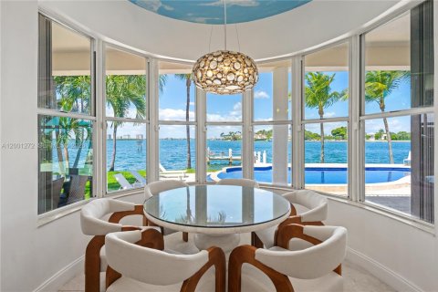 Casa en alquiler en Miami Beach, Florida, 4 dormitorios, 431.53 m2 № 2066861 - foto 18