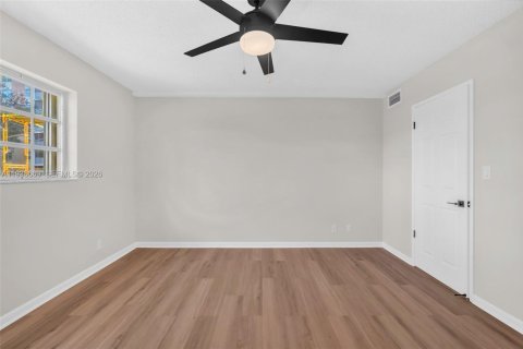 Copropriété à vendre à Coral Springs, Floride: 1 chambre, 93.18 m2 № 1995202 - photo 21