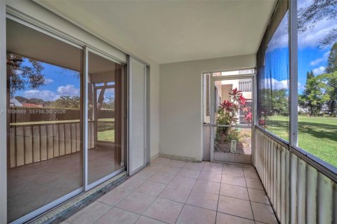 Copropriété à vendre à Coral Springs, Floride: 1 chambre, 93.18 m2 № 1995202 - photo 24