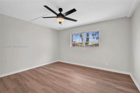 Copropriété à vendre à Coral Springs, Floride: 1 chambre, 93.18 m2 № 1995202 - photo 20