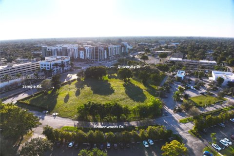 Copropriété à vendre à Coral Springs, Floride: 1 chambre, 93.18 m2 № 1995202 - photo 5
