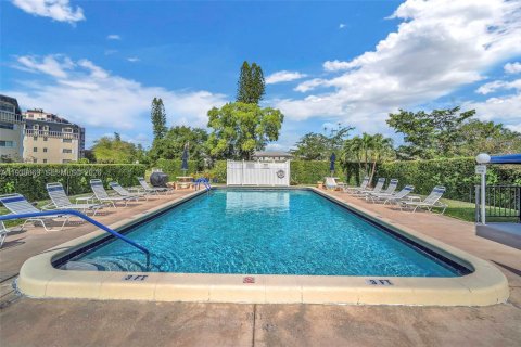 Copropriété à vendre à Coral Springs, Floride: 1 chambre, 93.18 m2 № 1995202 - photo 28