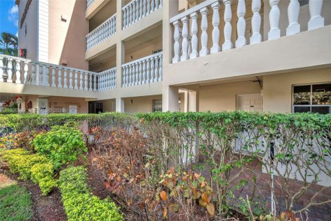 Copropriété à vendre à Coral Springs, Floride: 1 chambre, 93.18 m2 № 1995202 - photo 9