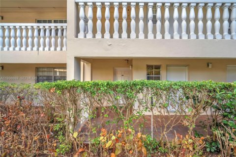 Copropriété à vendre à Coral Springs, Floride: 1 chambre, 93.18 m2 № 1995202 - photo 8