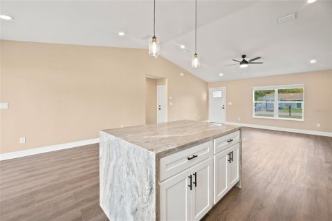 Villa ou maison à vendre à Ocala, Floride: 3 chambres, 126.35 m2 № 2428891 - photo 13