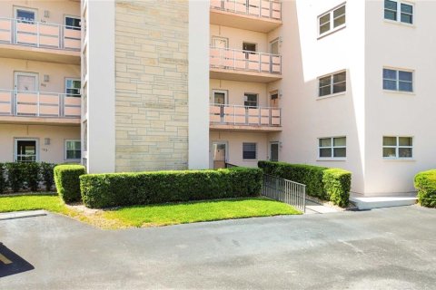 Copropriété à vendre à Saint Petersburg, Floride: 2 chambres, 115.66 m2 № 1673500 - photo 6
