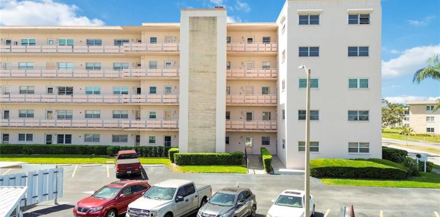 Condo à Saint Petersburg, Floride, 2 chambres  № 1673500