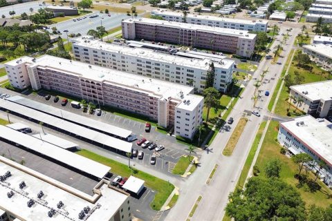 Copropriété à vendre à Saint Petersburg, Floride: 2 chambres, 115.66 m2 № 1673500 - photo 29