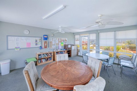 Купить кондоминиум в Пунта-Горда, Флорида 4 комнаты, 96.99м2, № 1597124 - фото 28