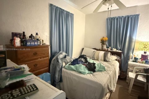 House in Miami, Florida 2 bedrooms, 53.14 sq.m. № 1971827 - photo 4