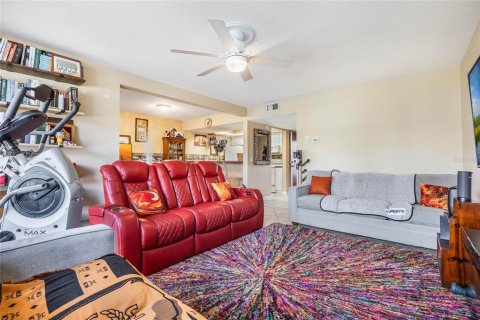 Copropriété à vendre à Orlando, Floride: 2 chambres, 105.82 m2 № 1568345 - photo 9
