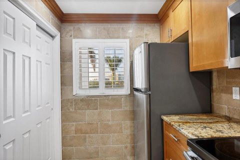 Condo in Sarasota, Florida, 2 bedrooms  № 1634074 - photo 15