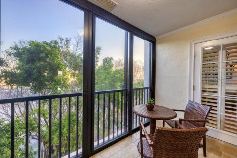 Condo in Sarasota, Florida, 2 bedrooms  № 1634074 - photo 27