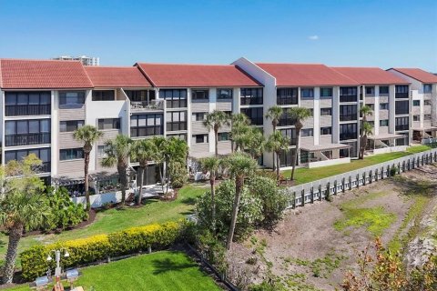 Condo in Sarasota, Florida, 2 bedrooms  № 1634074 - photo 28