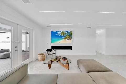 Купить виллу или дом в Майами, Флорида 4 спальни, 226.03м2, № 2056492 - фото 15