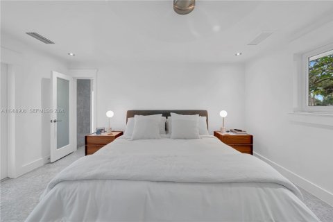 Купить виллу или дом в Майами, Флорида 4 спальни, 226.03м2, № 2056492 - фото 26