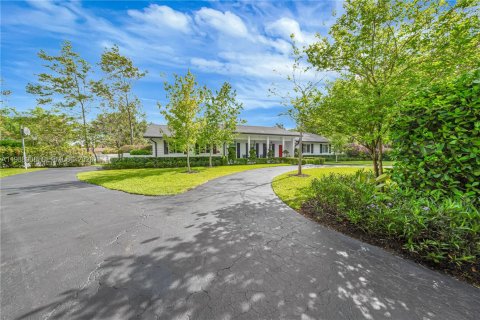 Купить виллу или дом в Майами, Флорида 4 спальни, 226.03м2, № 2056492 - фото 2