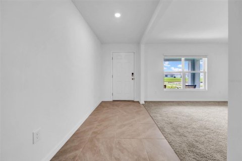 House in Spring Hill, Florida 5 bedrooms, 242.01 sq.m. № 1837858 - photo 11