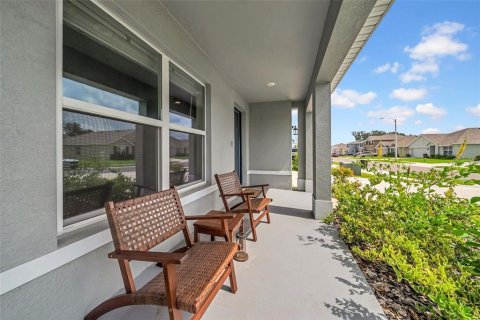 House in Spring Hill, Florida 5 bedrooms, 242.01 sq.m. № 1837858 - photo 3