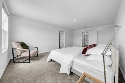 House in Spring Hill, Florida 5 bedrooms, 242.01 sq.m. № 1837858 - photo 25