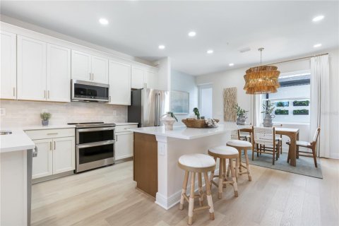 Touwnhouse à vendre à Venice, Floride: 3 chambres, 158.49 m2 № 2395540 - photo 3
