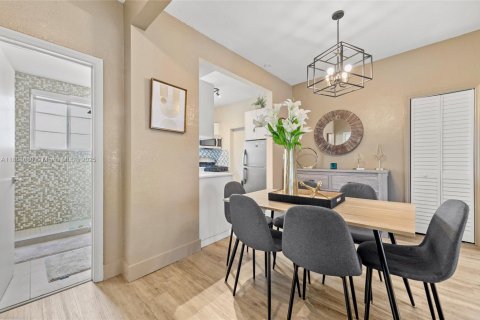 Снять в аренду квартиру в Майами-Бич, Флорида 2 спальни, 83.61м2, № 1926004 - фото 5