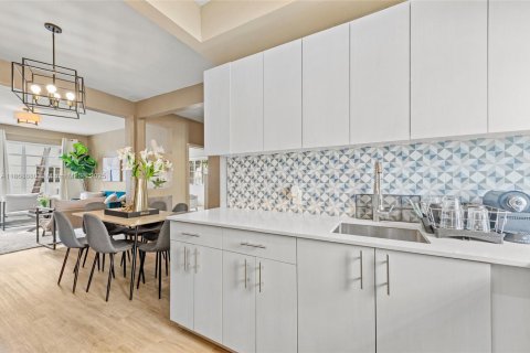 Снять в аренду квартиру в Майами-Бич, Флорида 2 спальни, 83.61м2, № 1926004 - фото 10