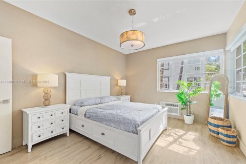 Снять в аренду квартиру в Майами-Бич, Флорида 2 спальни, 83.61м2, № 1926004 - фото 14