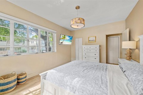 Снять в аренду квартиру в Майами-Бич, Флорида 2 спальни, 83.61м2, № 1926004 - фото 15