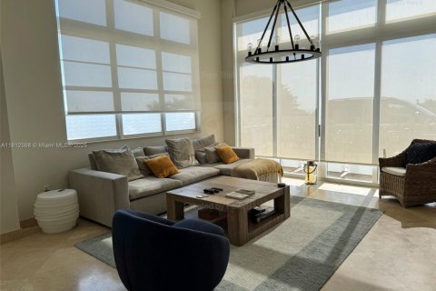 Copropriété à louer à Miami Beach, Floride: 2 chambres, 101.82 m2 № 1787056 - photo 16