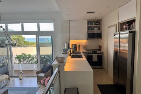 Copropriété à louer à Miami Beach, Floride: 2 chambres, 101.82 m2 № 1787056 - photo 11