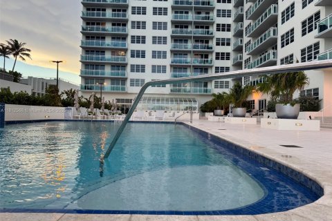 Copropriété à louer à Miami Beach, Floride: 2 chambres, 101.82 m2 № 1787056 - photo 28