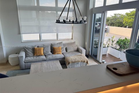 Copropriété à louer à Miami Beach, Floride: 2 chambres, 101.82 m2 № 1787056 - photo 17