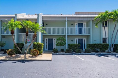 Condo à Punta Gorda, Floride, 2 chambres  № 2298425