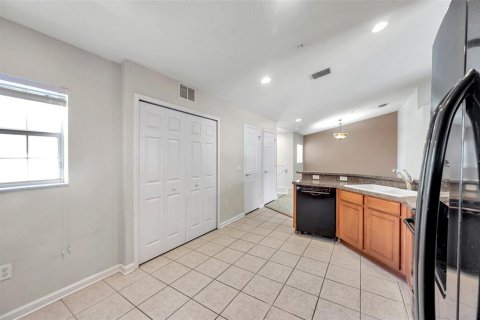 Townhouse in Riverview, Florida 3 bedrooms, 164.53 sq.m. № 1722941 - photo 13