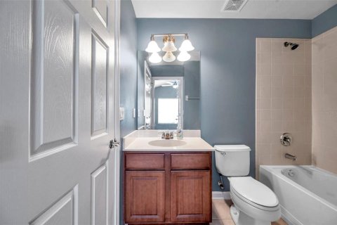 Townhouse in Riverview, Florida 3 bedrooms, 164.53 sq.m. № 1722941 - photo 18