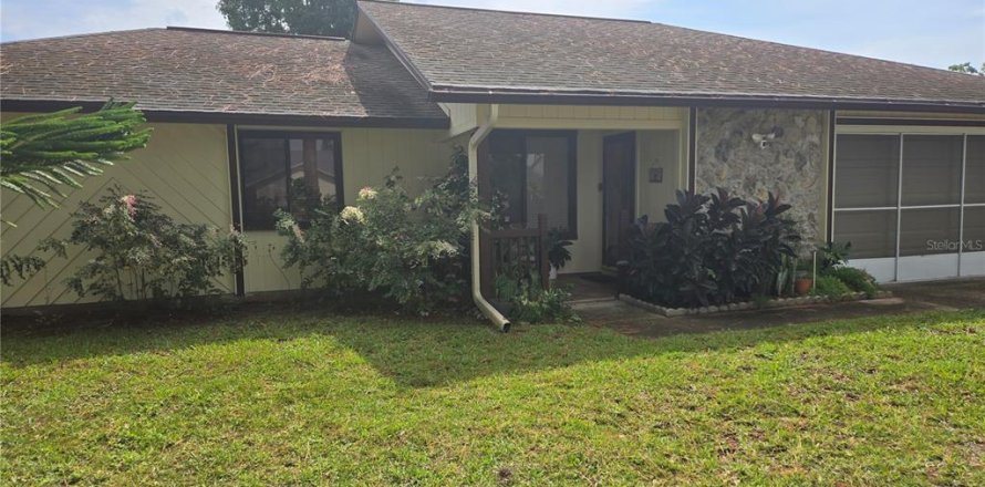 House in Edgewater, Florida 3 bedrooms, 168.43 sq.m. № 1829654