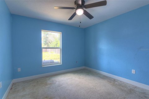 House in Frostproof, Florida 4 bedrooms, 166.85 sq.m. № 2147999 - photo 25