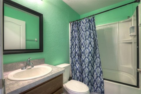 House in Frostproof, Florida 4 bedrooms, 166.85 sq.m. № 2147999 - photo 14