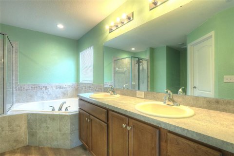 House in Frostproof, Florida 4 bedrooms, 166.85 sq.m. № 2147999 - photo 21