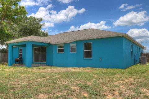 House in Frostproof, Florida 4 bedrooms, 166.85 sq.m. № 2147999 - photo 30